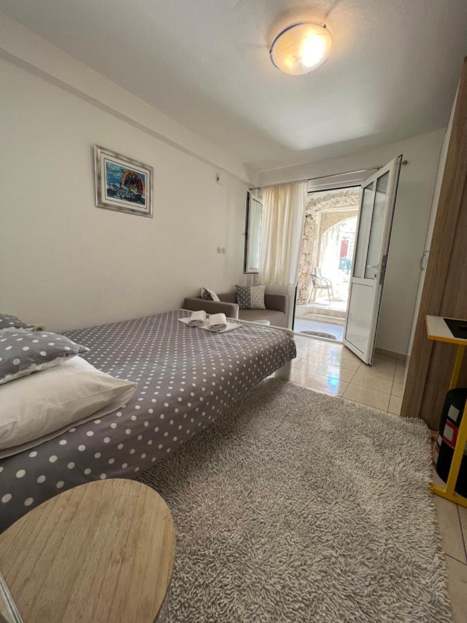 Old Town Apartment Nina Сплит Екстериор снимка